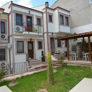 Otel Hayriye Hanim Ege, Ayvalı